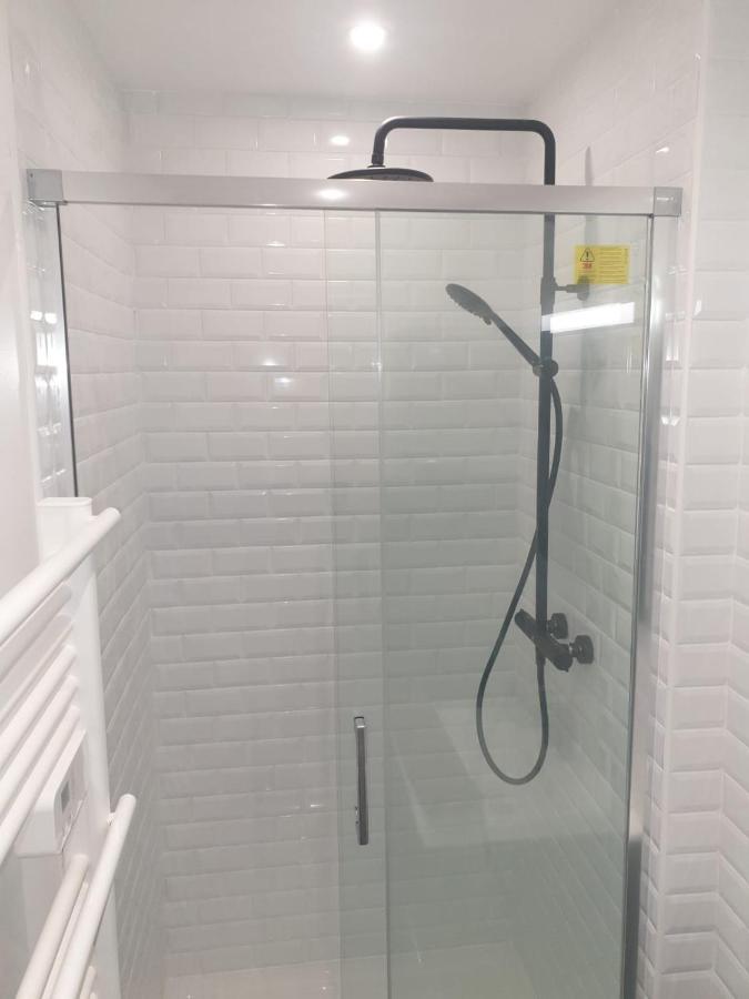 نيس Air-Conditioned And Free Wifi Apartment Next To Promenade Des Anglais المظهر الخارجي الصورة